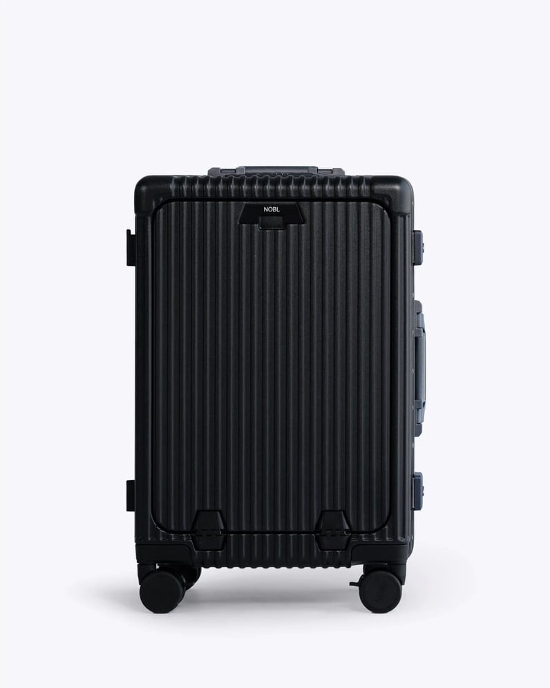 Carry-On: All-in-One 19" — Voyager Elite