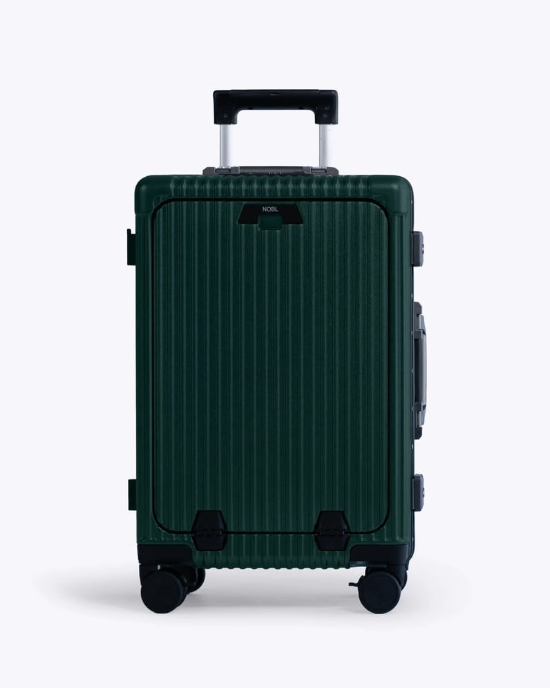 Carry-On: All-in-One 19" — Voyager Elite
