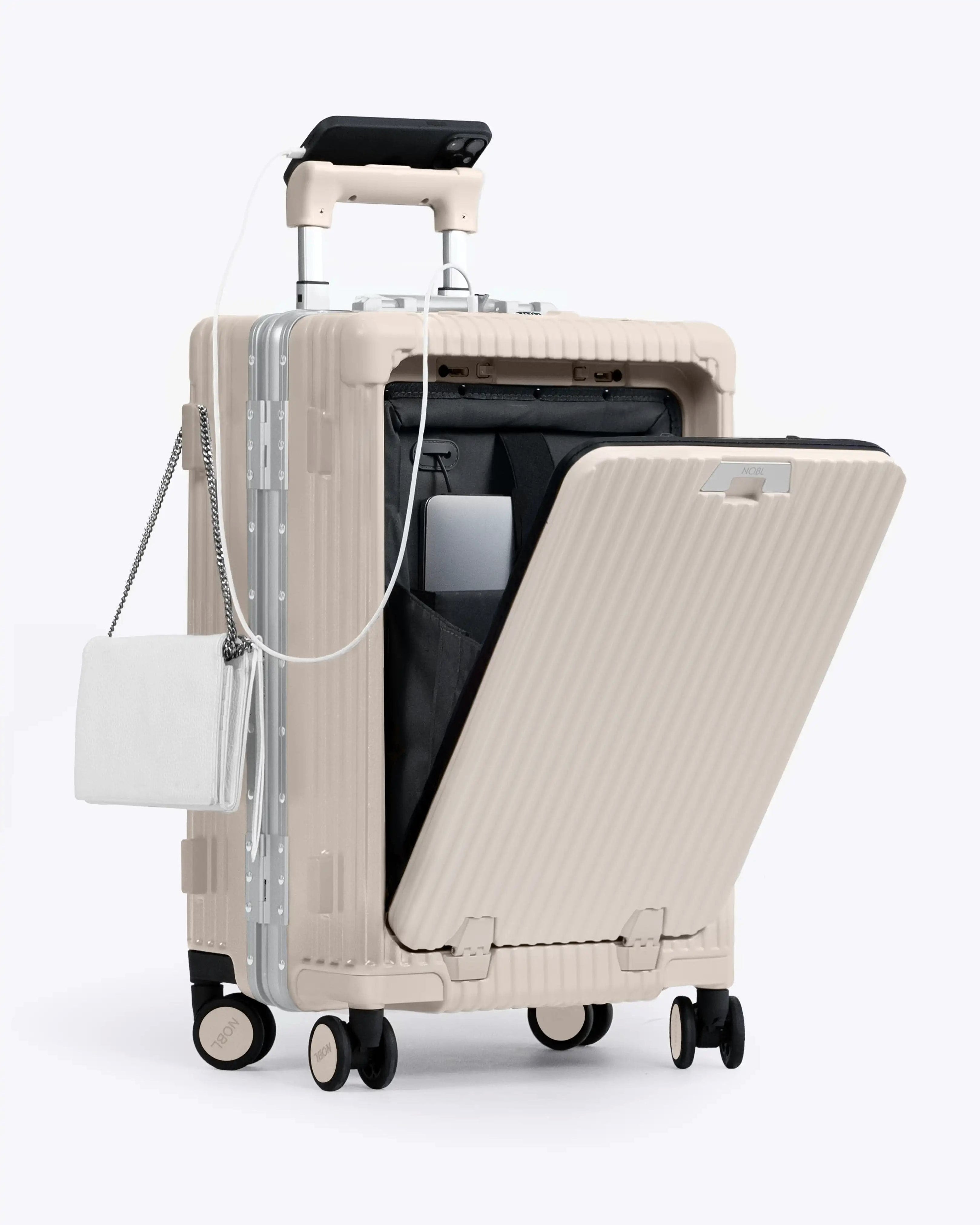 Carry Smart Set — Voyager Elite