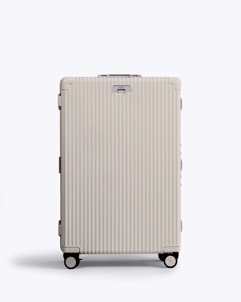 Check-In: All-In-One 28" — Voyager Elite