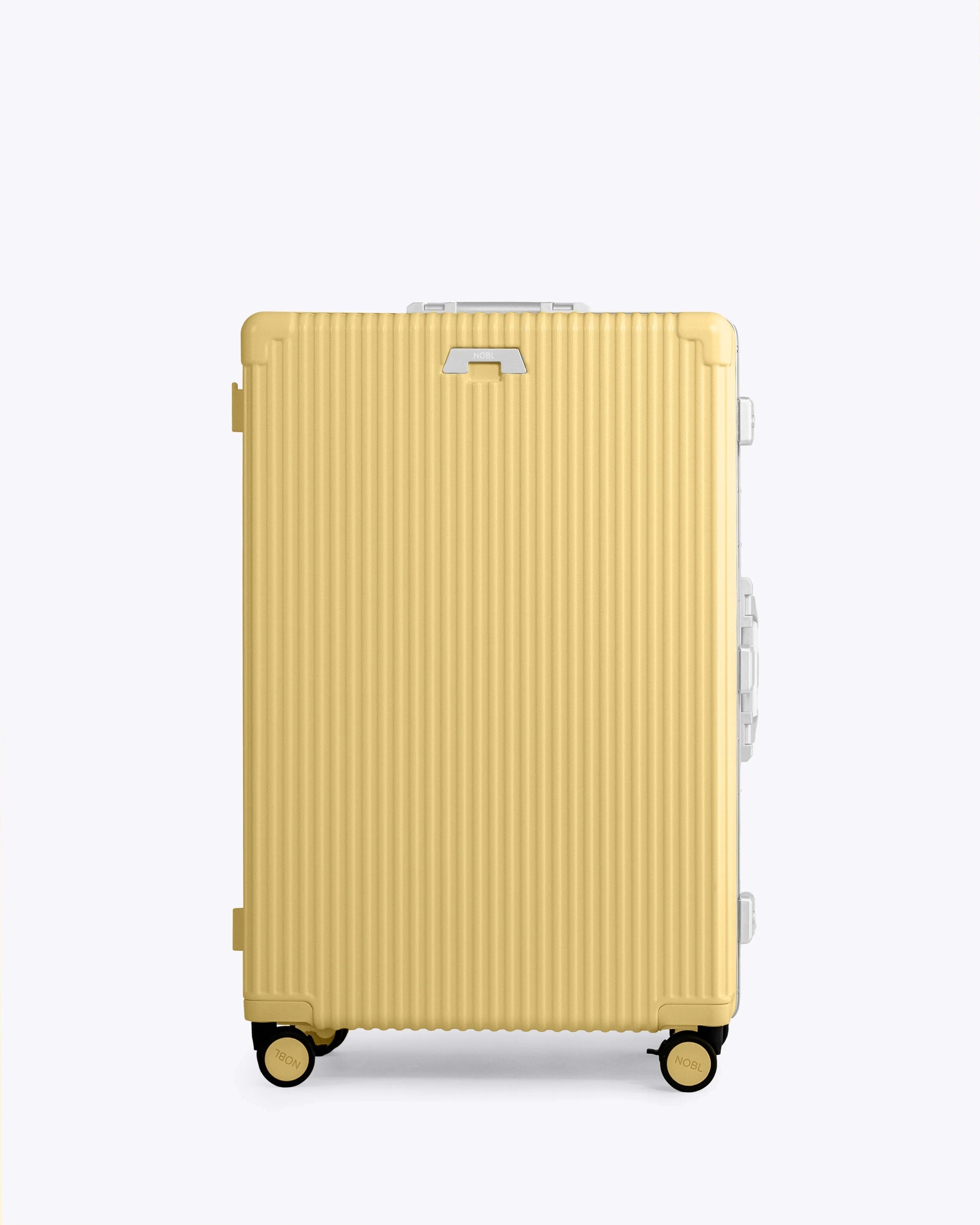 Check-In: All-In-One 28" — Voyager Elite