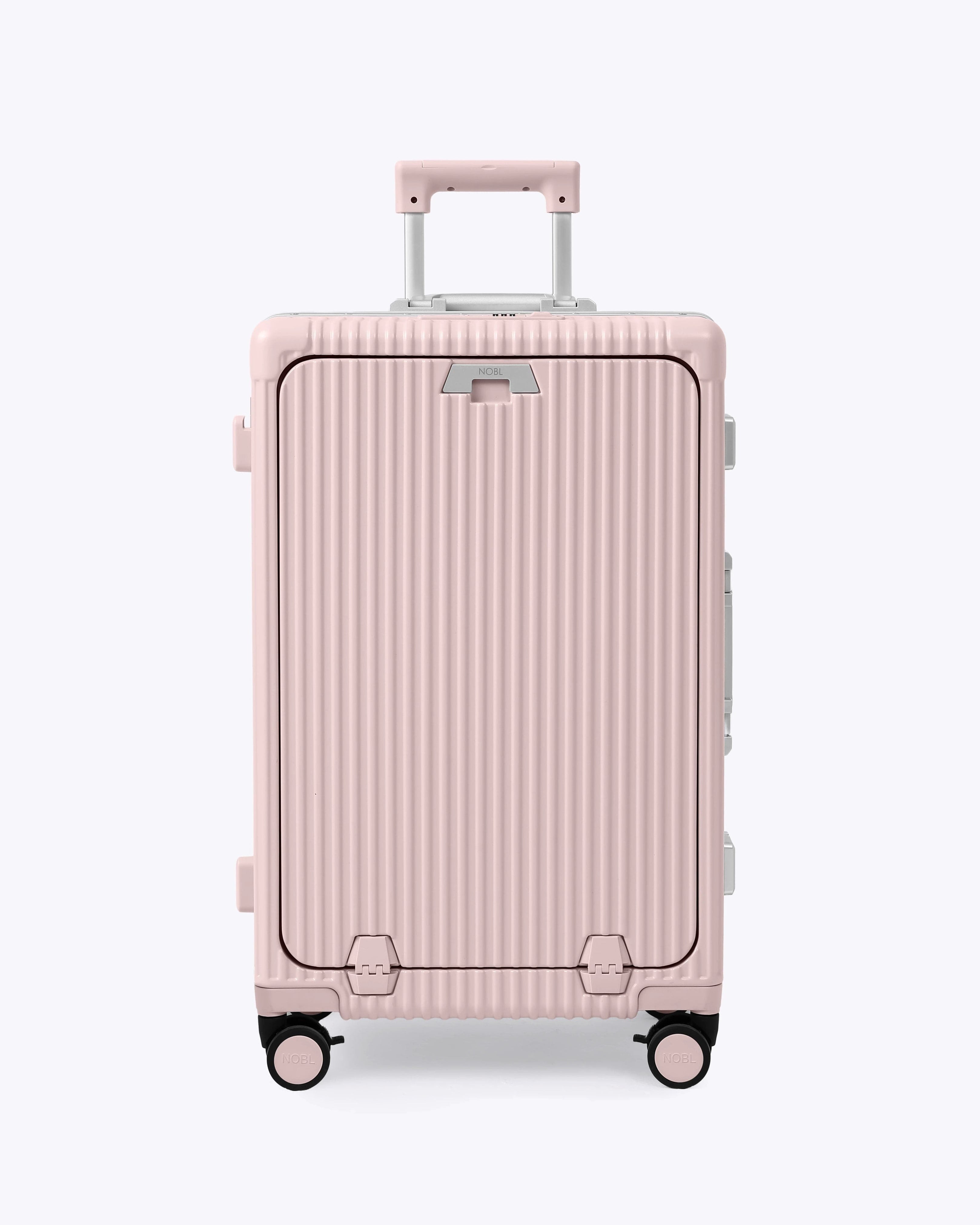 Check-In Medium: All-In-One 24" — Voyager Elite