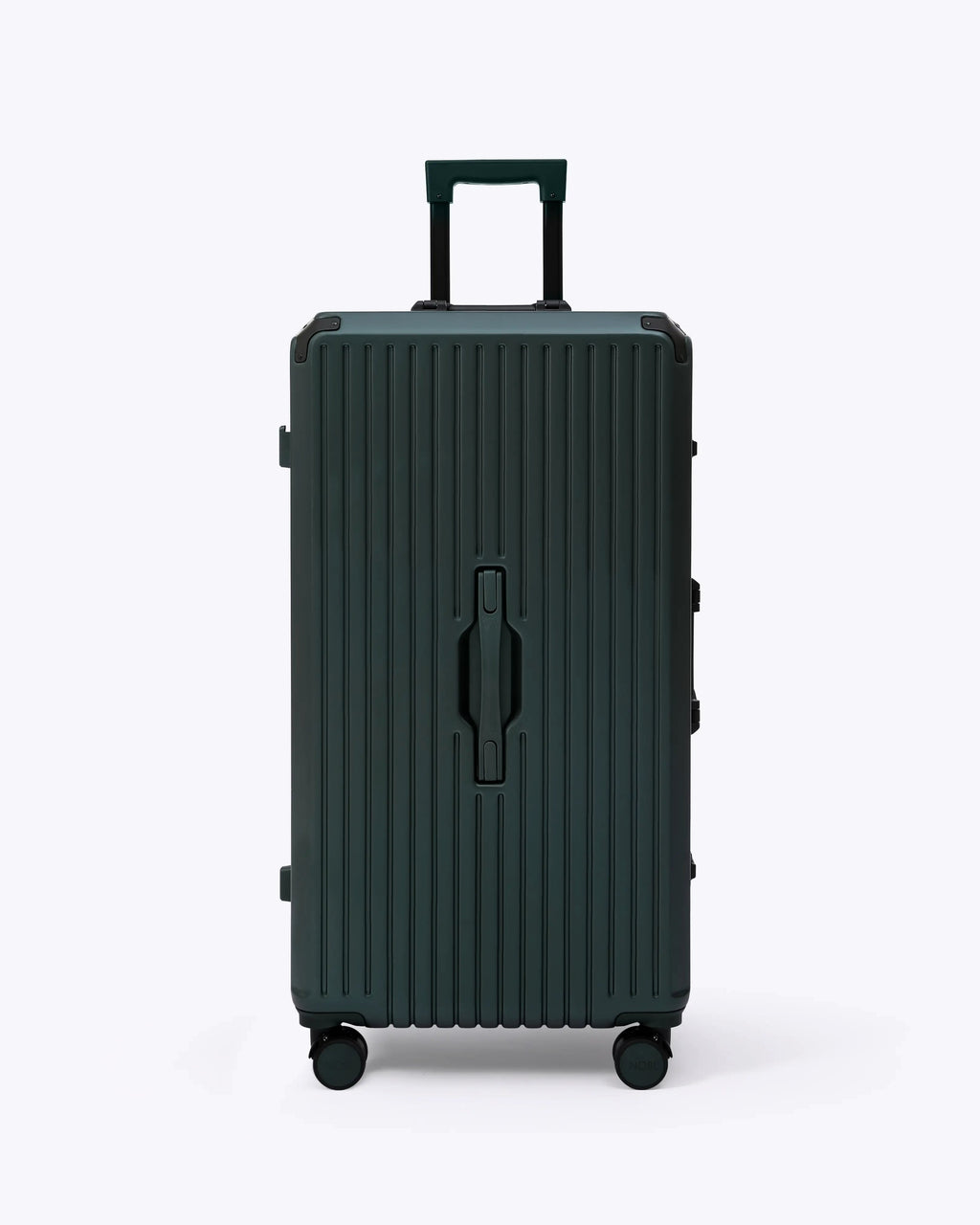 Check-In Trunk 30" — Voyager Elite